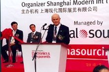 Merle A. Hinrichs 先生, 2003年环球资源国际电子零件及整机交易会